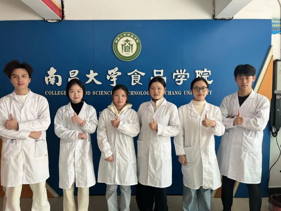 ec9b95afd31a4360935d9b5fc42dd764.png 图片2.png