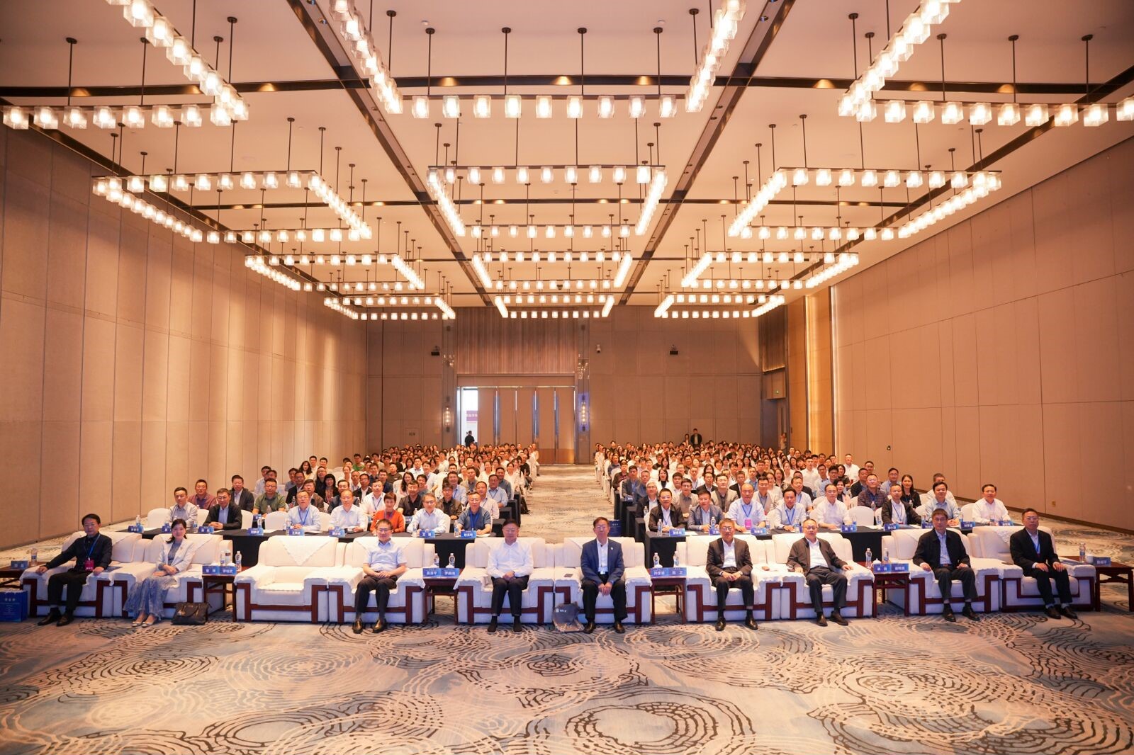 00421efb03ba41cb859040f504425f10.jpg 1.jpg