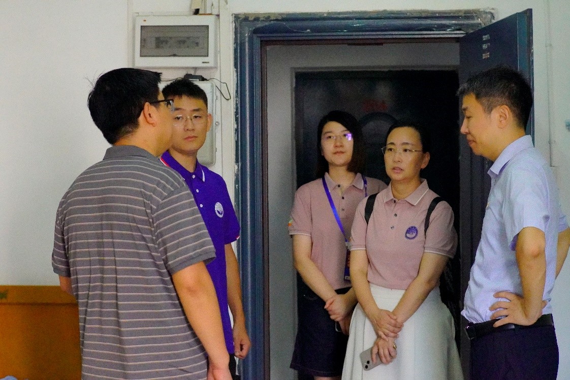 1f6f772eacc048aebe3cbea173622f19.jpg 4.jpg