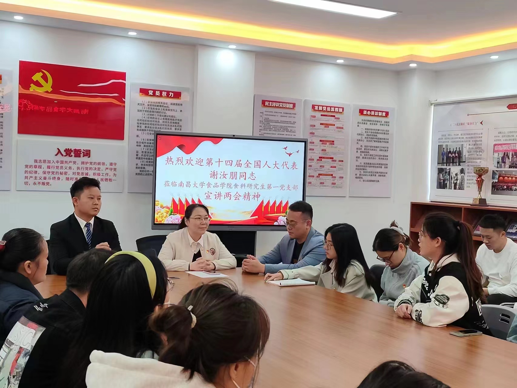 42826d6a267d47bdb70d4214411ee355.jpg 886dbdfbe7c5d06515cdf55a07fe31c.jpg