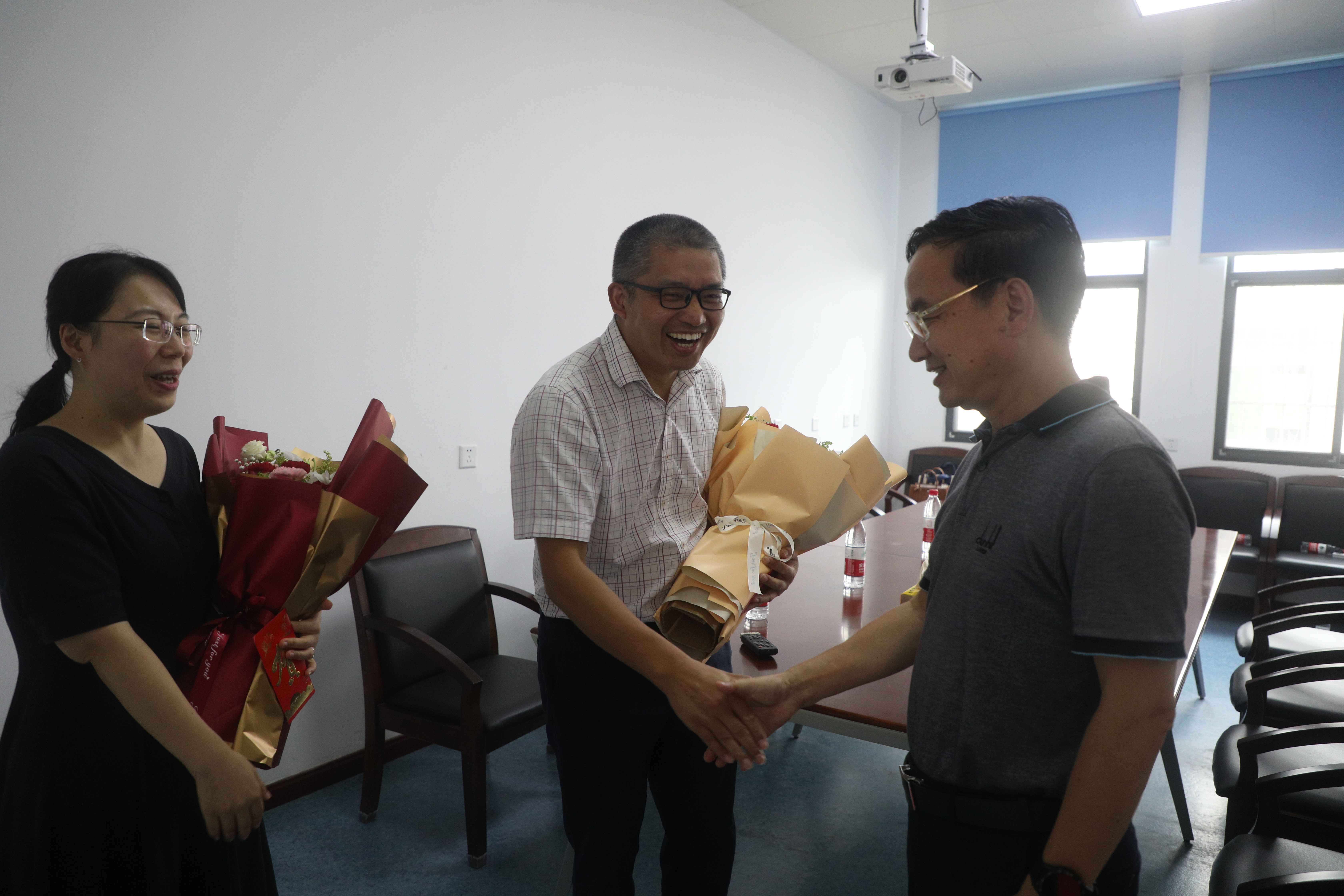 774ef568b067436fafc1fe6eed8e4b20.jpg 4G1A9512(1).jpg