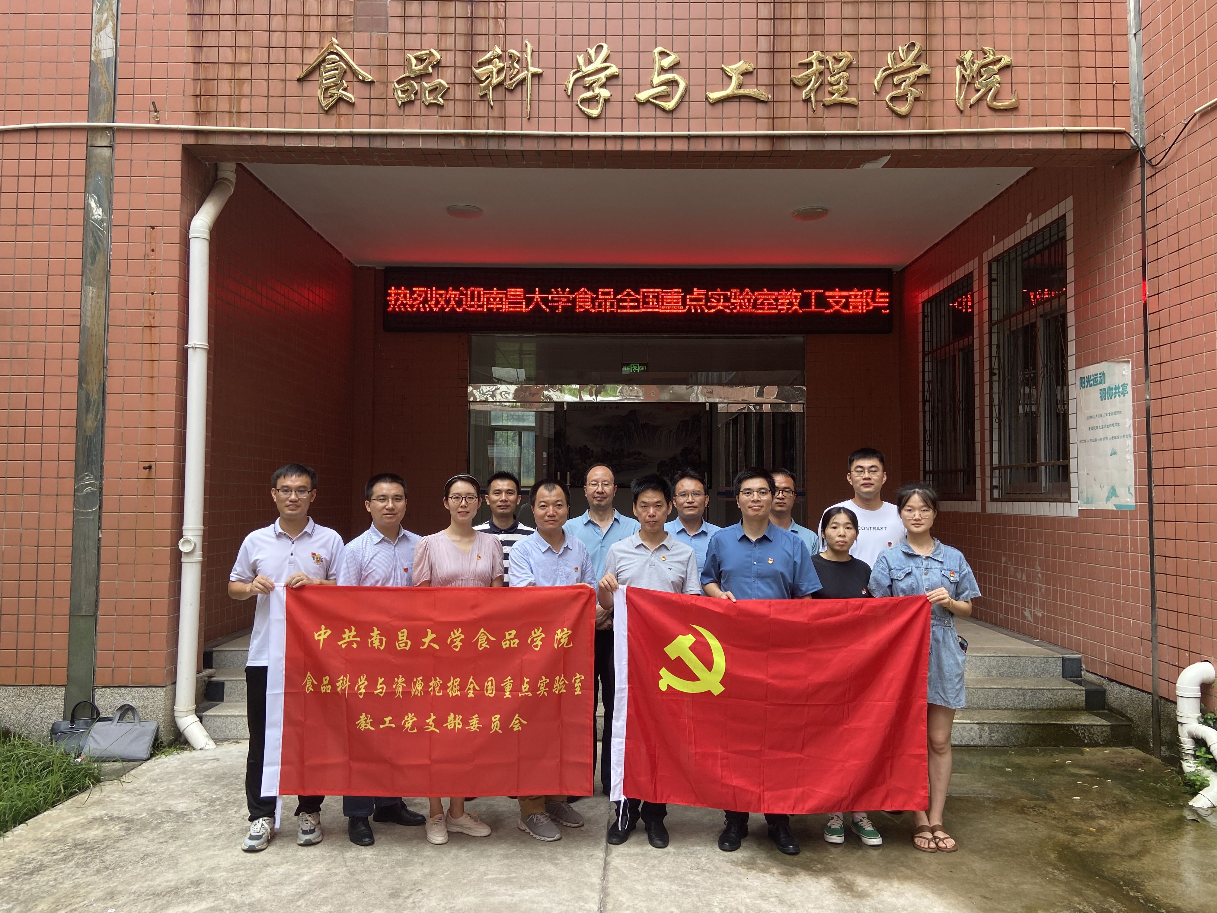 100b2d0afd6d4720a584d277689b741d.jpg 46adb9b7f1a63c5d800c087517e2f77(1).jpg