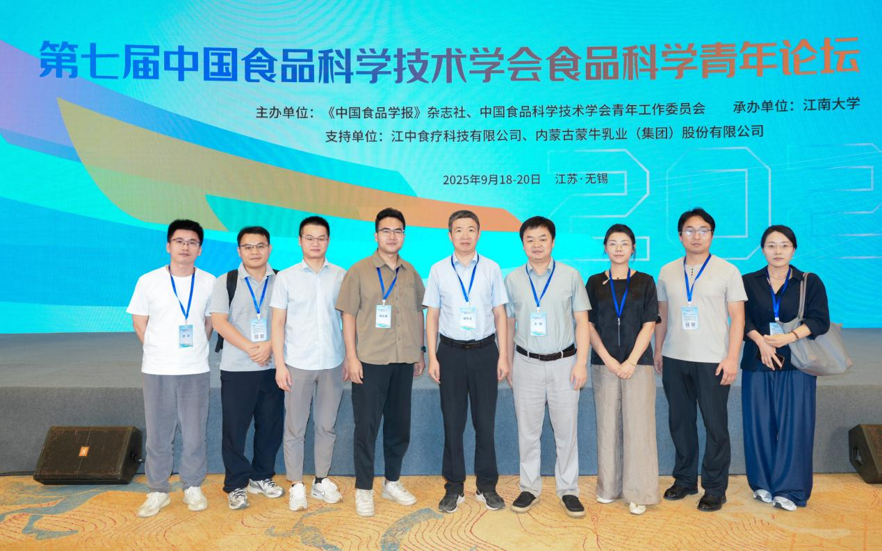 ae293dbbdd41445aa6eab810595b7331.png 图片1.png