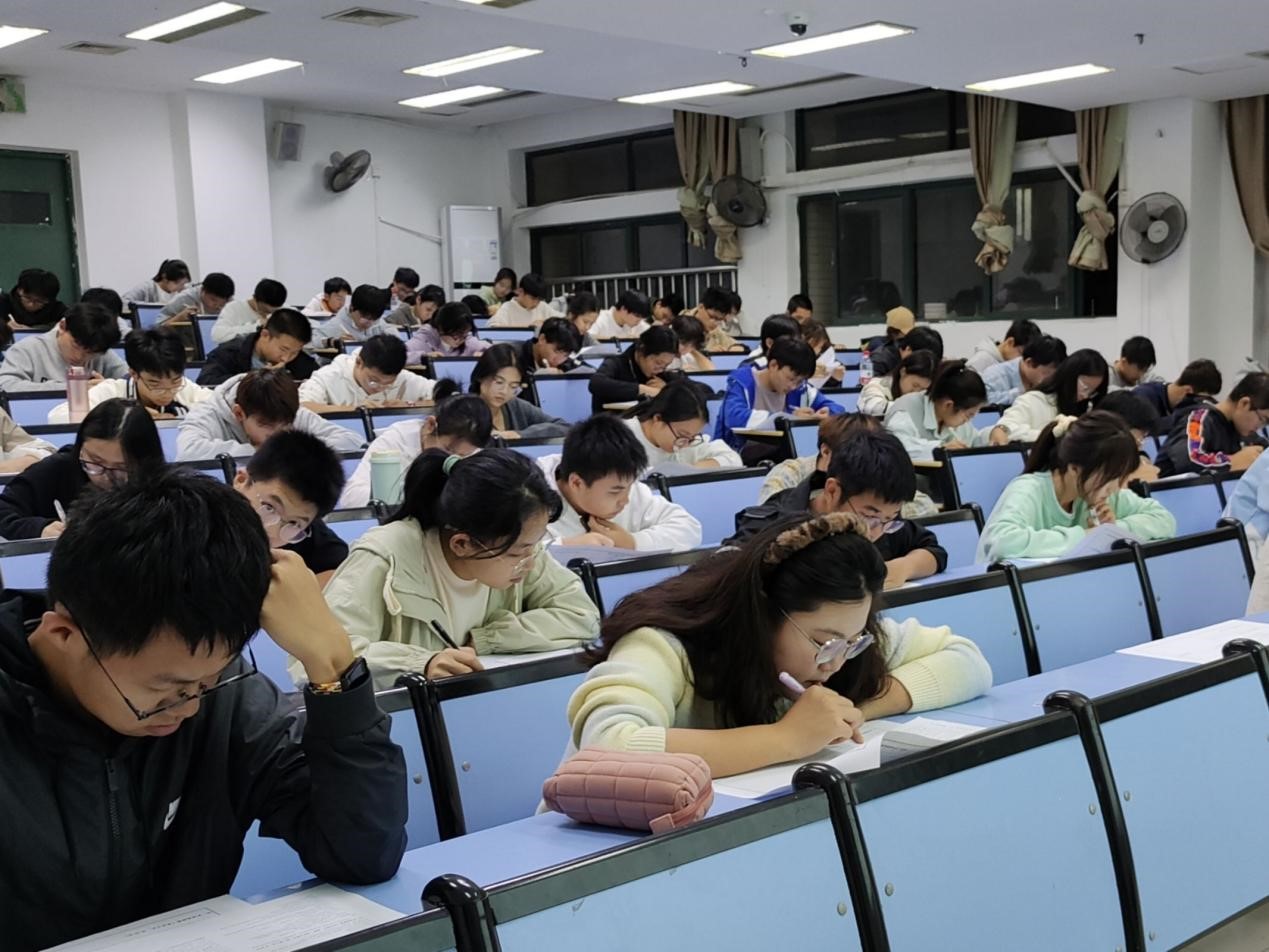 9defc0db5b664855aefd4298e8998234.jpg 2.jpg