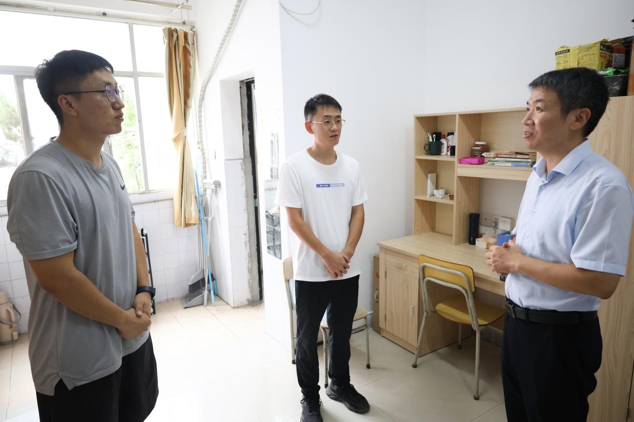 fb0bdb9967434f5db7e4b4e90f2963a9.jpg 4.jpg