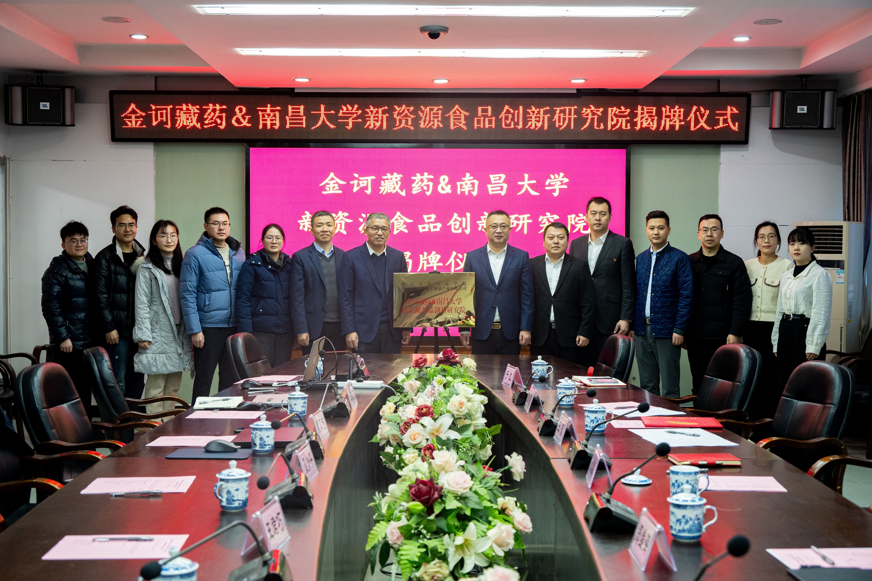 bcf410081eed459e8dd40d1a3adfd00e.jpg 06acacac33b082e0372bcedadc4c8cb.jpg