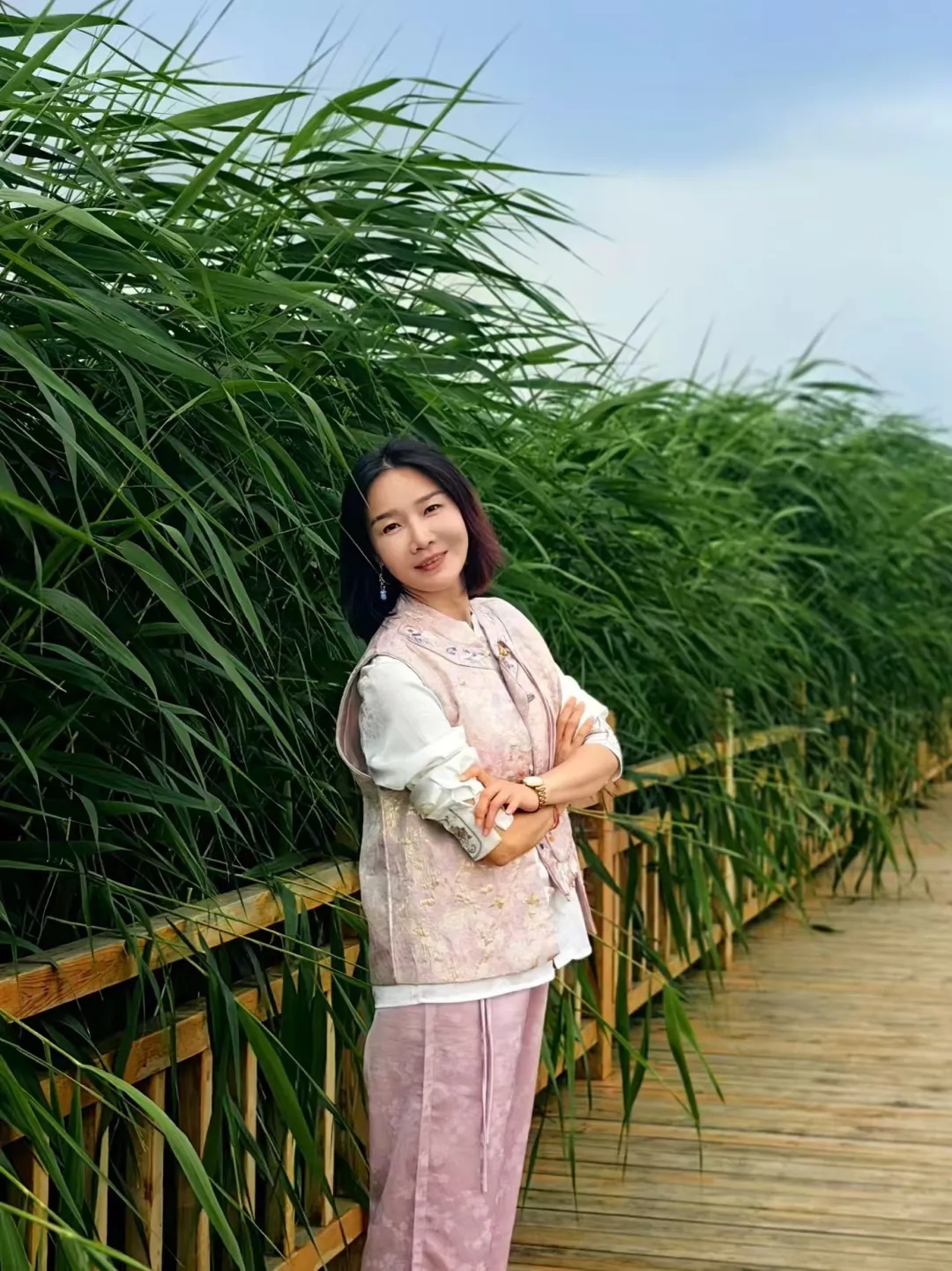 4b520333f9194b9384125f77b4102771.png 1.png